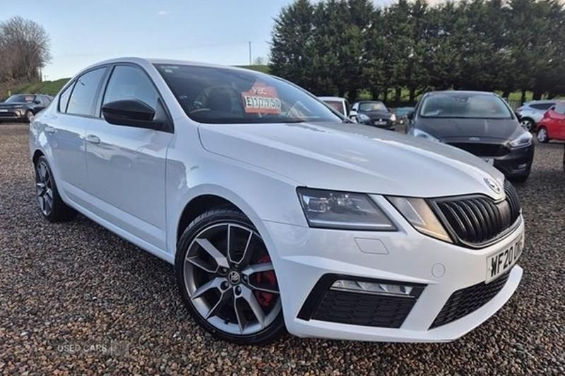 Used Skoda Octavia vRS 245 HP (180 kW) 2020 White Hatchback