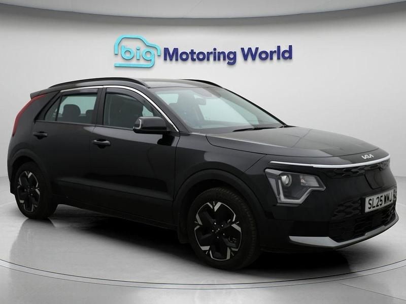 Black Used 2025 Kia e-Niro SUV | £22,456 - Image 1/4