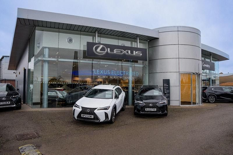 Black Used 2025 Lexus LBX SUV | £33,240 (Fair price) - Image 1/4
