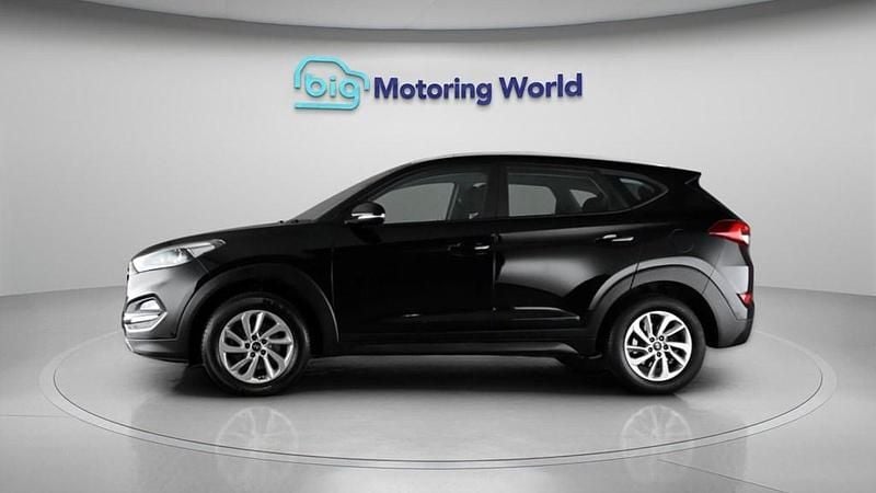Used Hyundai Tucson SE 132 HP (97 kW) 2018 Black SUV