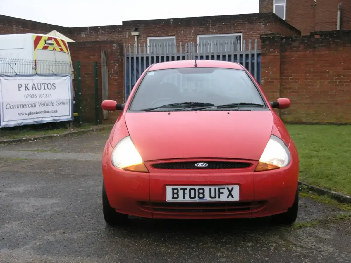 Begagnad Ford Ka Zetec 2008 Röd Halvkombi