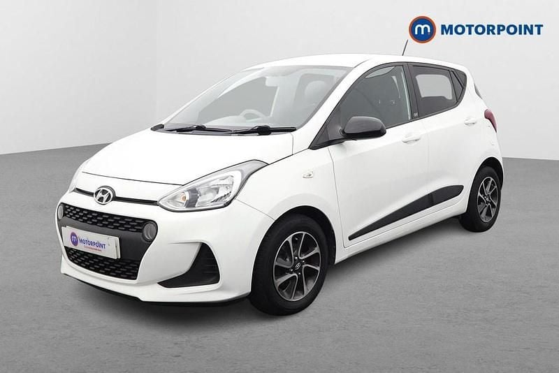 Used Hyundai i10 GO! 67 HP (49 kW) 2018 White Hatchback