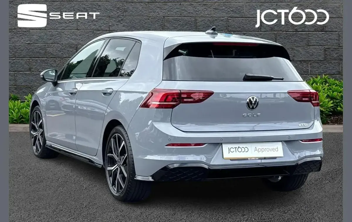 Used VW Golf VIII R-line 147 HP (108 kW) 2025 Grey Hatchback