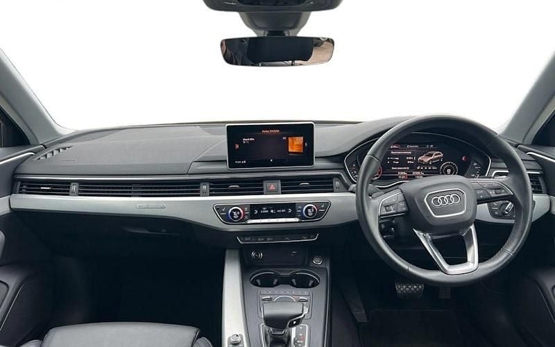 Usado Audi A4 Allroad Sport 190 HP (139 kW) 2018 Preto Carrinha