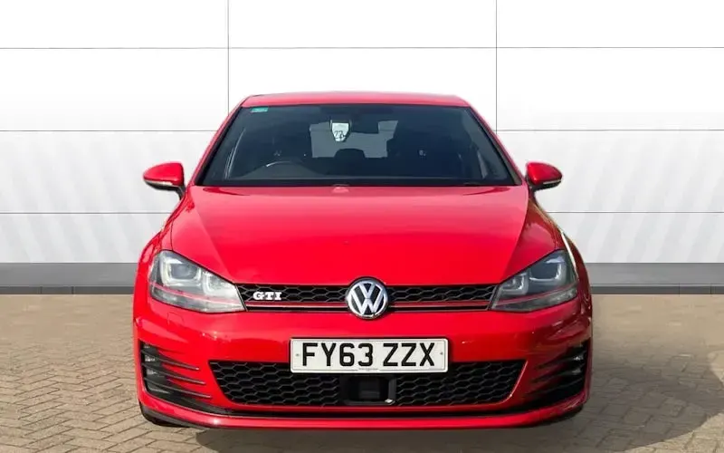 Used VW Golf VII GTI 220 HP (161 kW) 2015 Hatchback