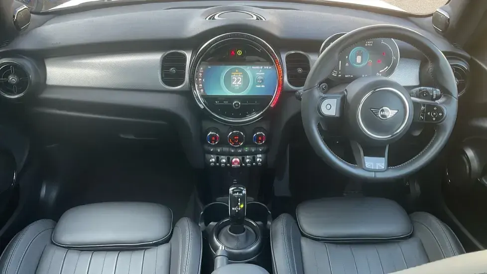 Used Mini Cooper S Exclusive 176 HP (129 kW) 2023 White Hatchback