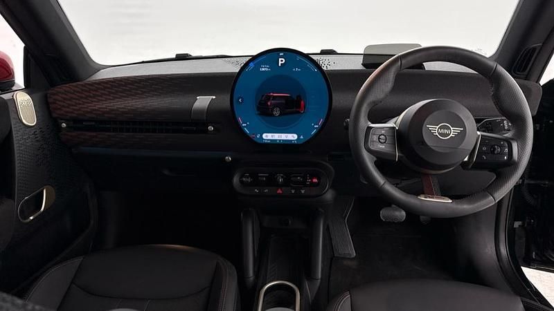 Used Mini Cooper Hatch 133 kW (181 HP) 2024 Black Hatchback