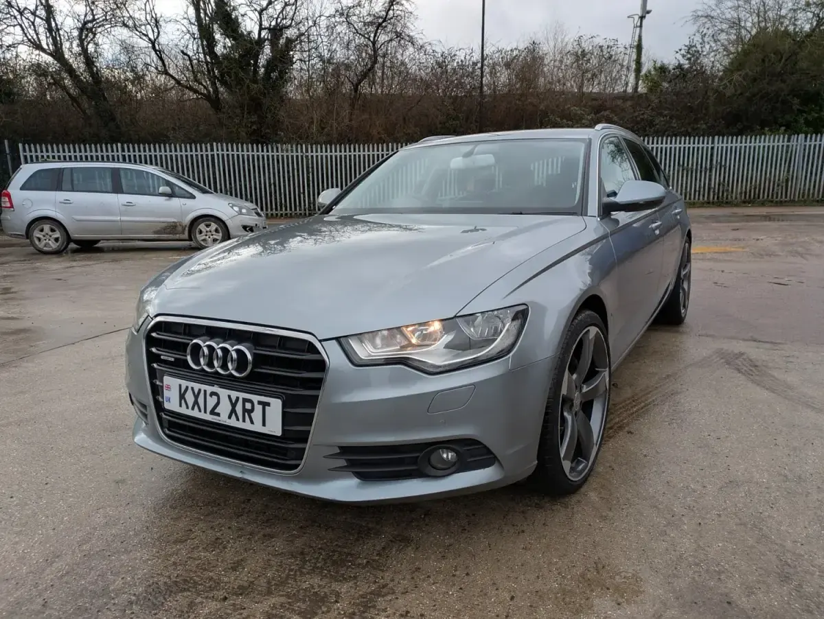 Begagnad Audi A6 245 HK (180 kW) 2012 Grå Kombi