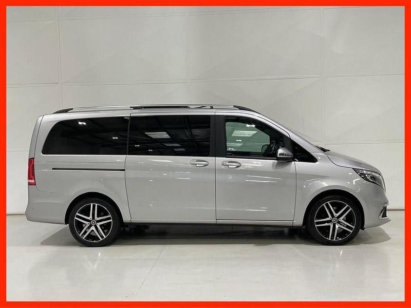 Used Mercedes V220 163 HP (119 kW) 2022 Silver MPV