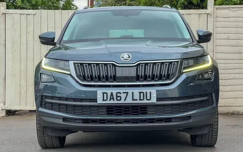 Usado Skoda Kodiaq SE L 150 HP (110 kW) 2017 Cinzento SUV