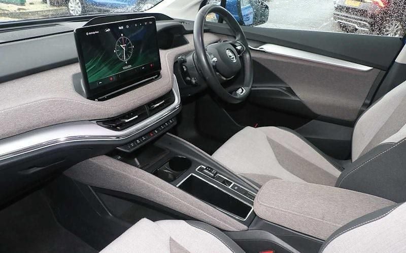 Used Skoda Enyaq iV SportLine 150 kW (204 HP) 2023 Race blue metallic SUV