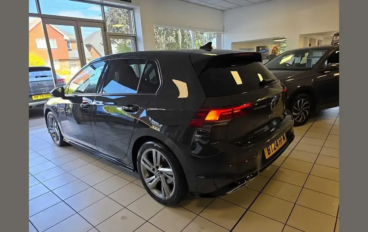 Used VW Golf VIII R-line 147 HP (108 kW) 2024 Grey Hatchback