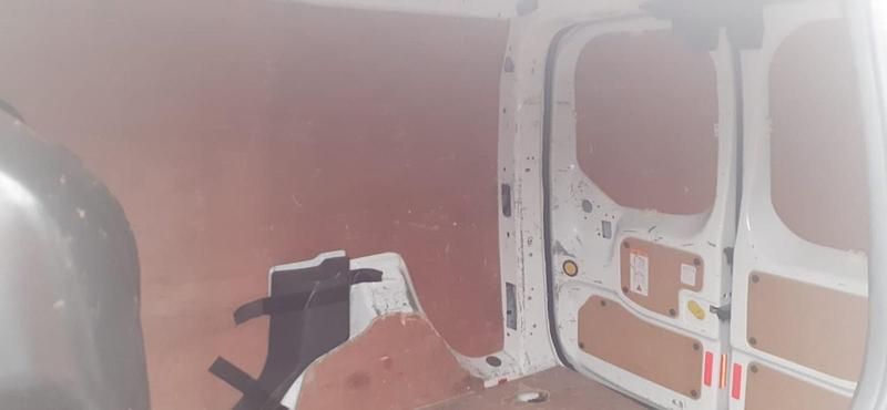 Second-hand Ford Transit Connect 75 CP (55 kW) 2016 Alb Monovolum