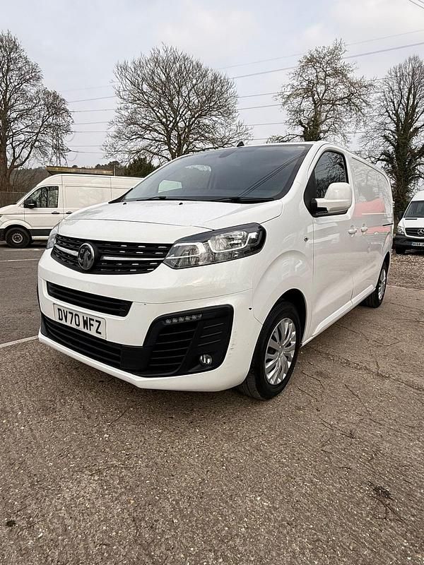 Used Vauxhall Vivaro Sportive 150 HP (110 kW) 2020 White MPV