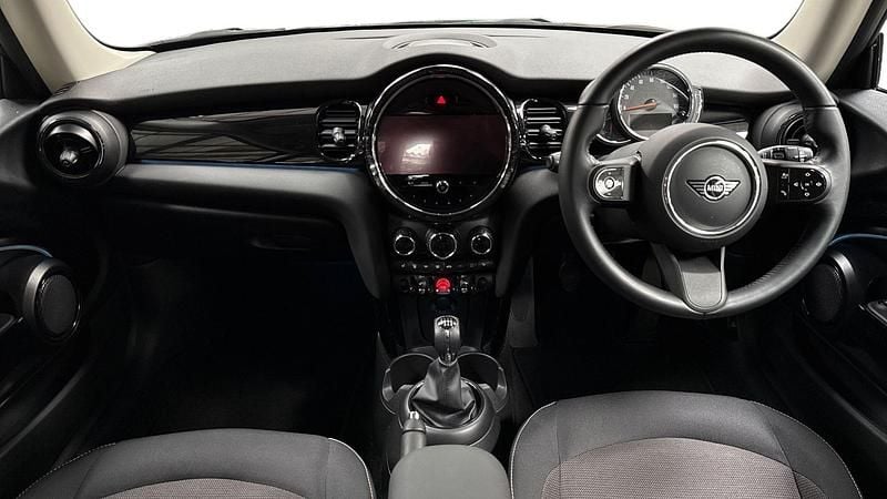 Used Mini Cooper Classic 134 HP (98 kW) 2022 Black Hatchback