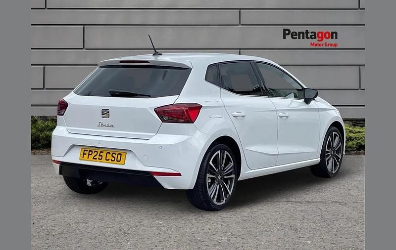 Used Seat Ibiza XCELLENCE Lux 113 HP (83 kW) 2025 White Hatchback