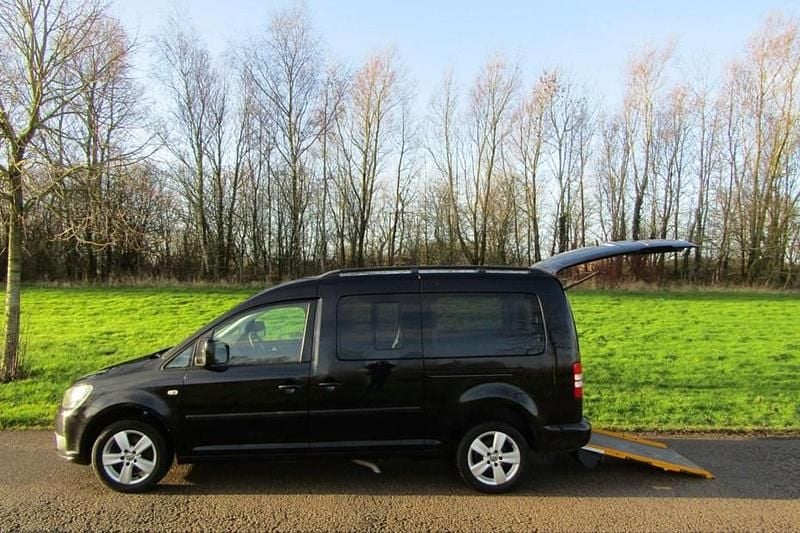 Black Used 2013 VW Caddy Maxi Life Life MPV | £6,995 (Super price) - Image 1/1