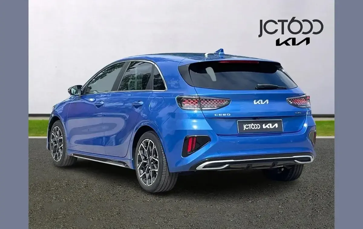 Used Kia Ceed GT-Line 158 HP (116 kW) 2023 Blue Hatchback