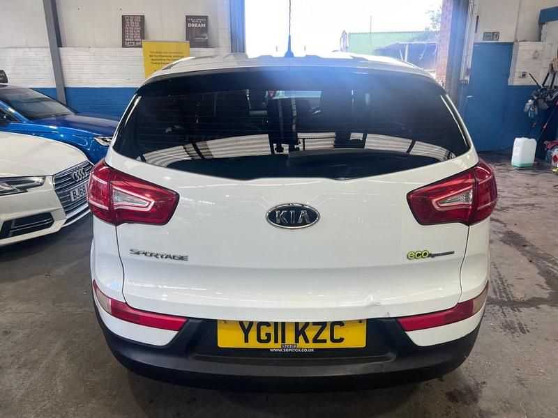 Usado Kia Sportage 135 HP (99 kW) 2011 Branco SUV