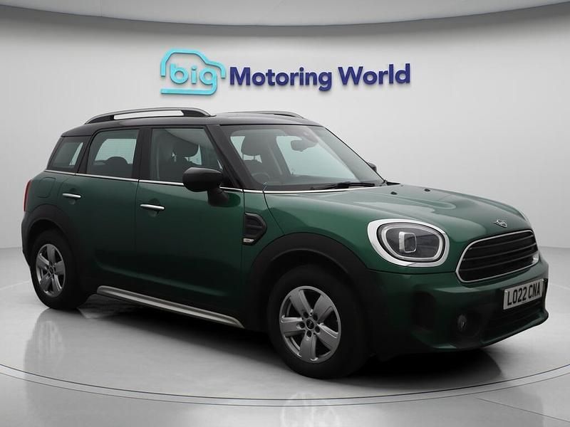 Green Used 2022 Mini Cooper Countryman Classic SUV | £18,850 (Good price) - Image 1/4