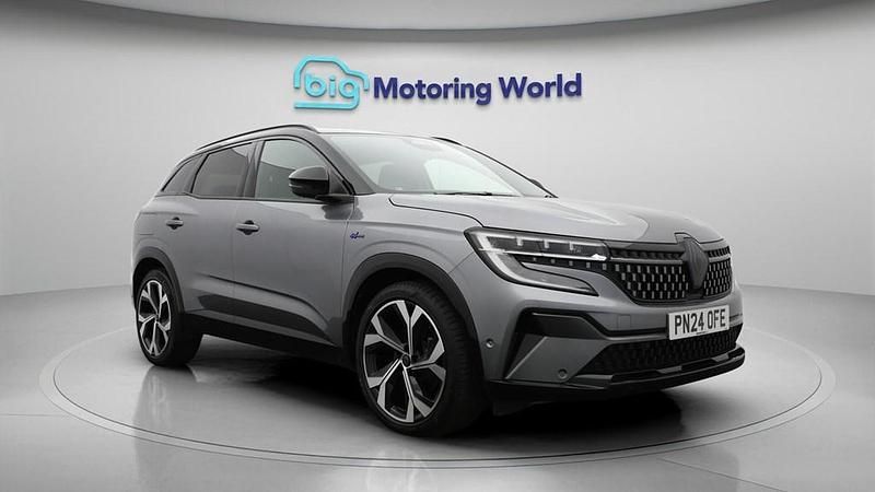 Used Renault Austral Techno Esprit Alpine 200 HP (147 kW) 2024 Grey SUV