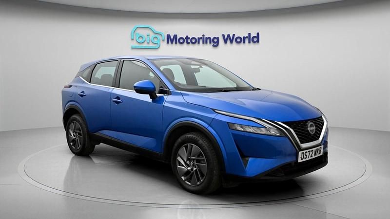 Used Nissan Qashqai Acenta Premium 140 HP (102 kW) 2022 Blue SUV