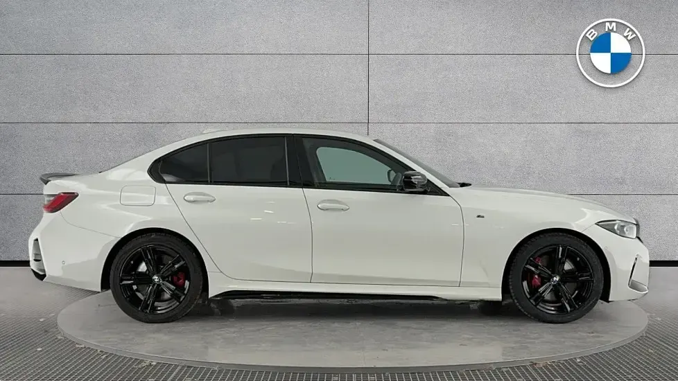 Used BMW 320 M Sport 181 HP (133 kW) 2024 White