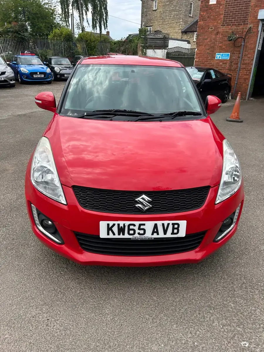 Usado Suzuki Swift SZ4 2015 Vermelho Citadino