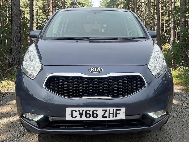 Used Kia Venga 123 HP (90 kW) 2017 Blue Hatchback