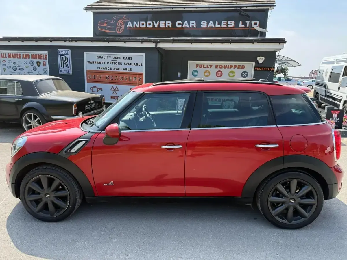 Begagnad Mini Cooper S 2012 Röd Halvkombi