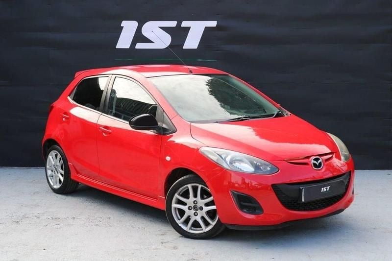 Used Mazda 2 2013 Red Hatchback