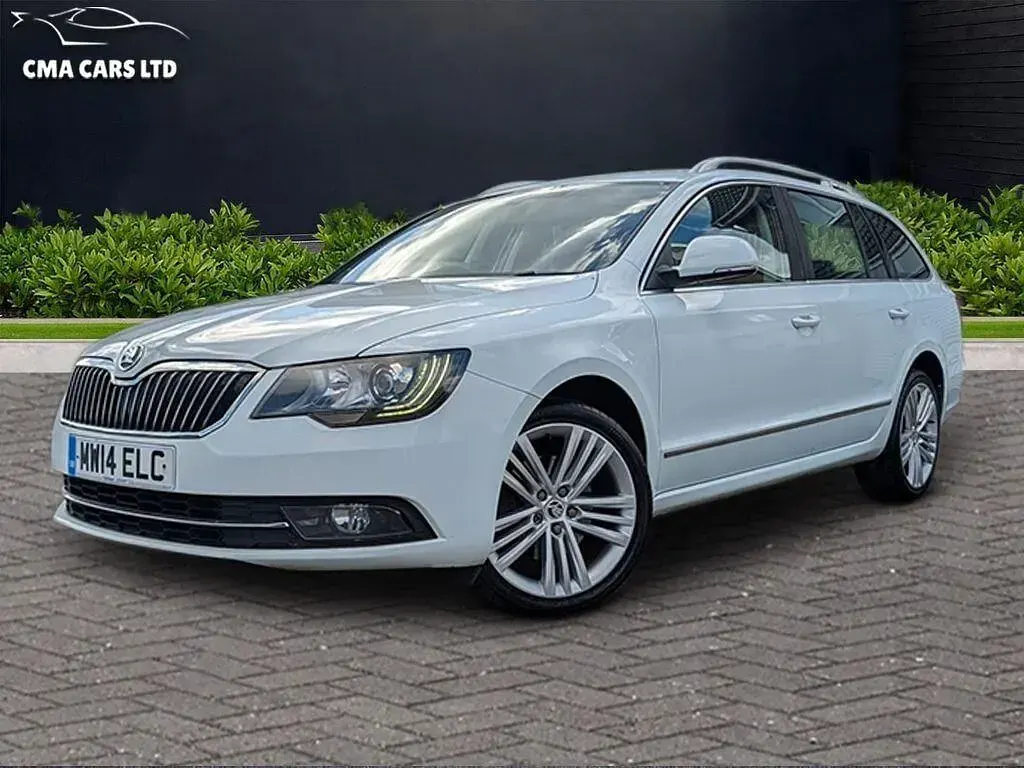 Used Skoda Superb Elegance 170 HP (125 kW) 2014 White Estate