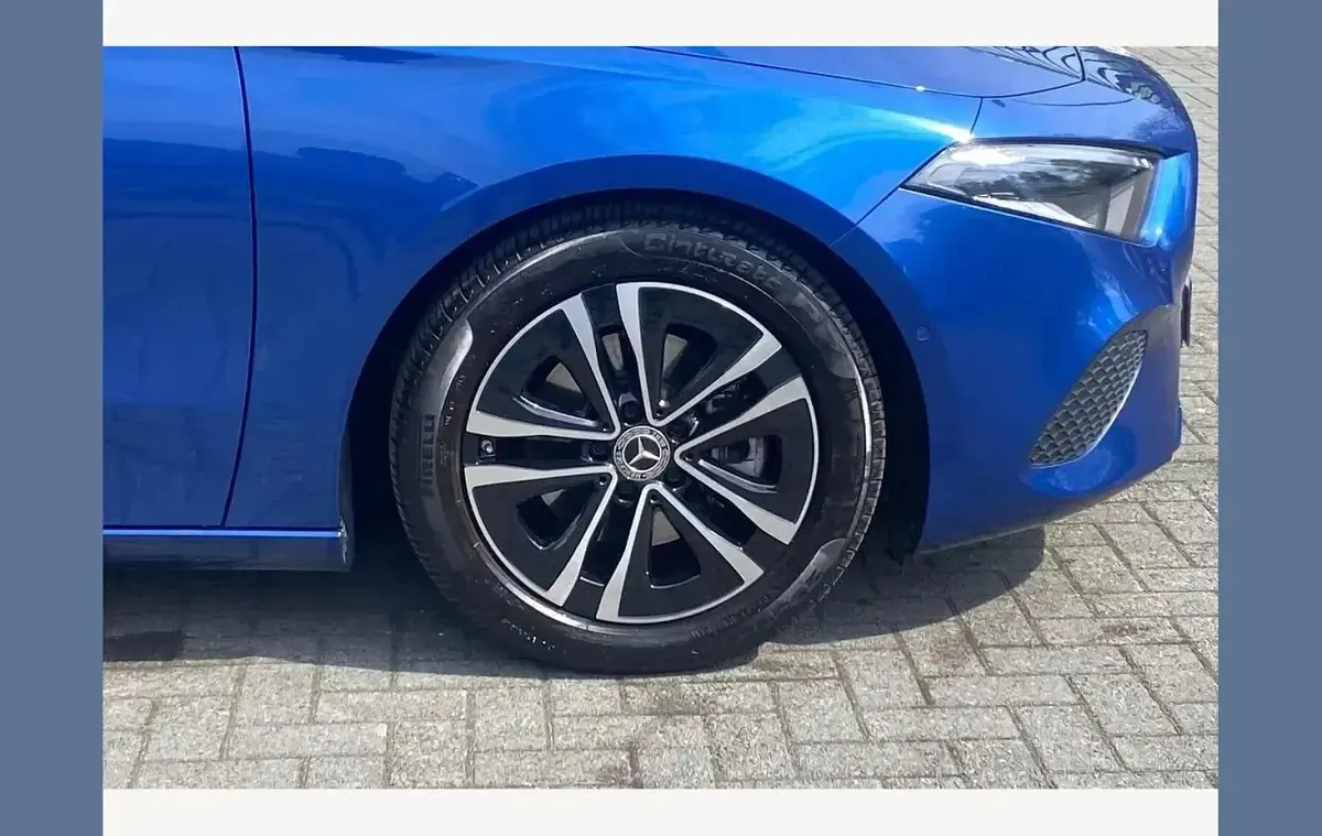 Used Mercedes A200 Executive 161 HP (118 kW) 2024 Blue Hatchback