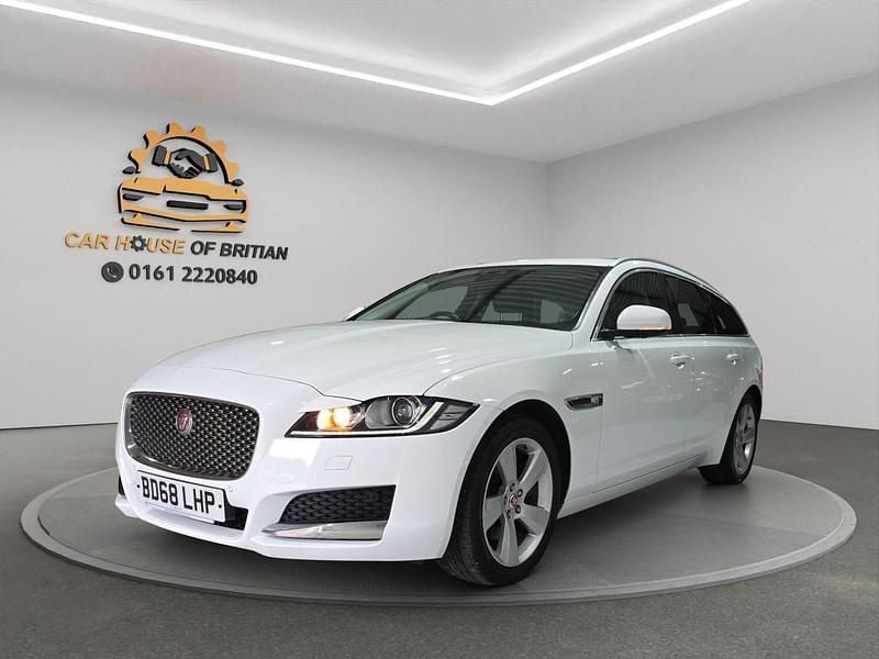 White Used 2018 Jaguar XF Sportbrake Portfolio Estate | £12,250 (Fair price) - Image 1/4