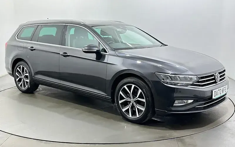 Used VW Passat SEL 150 HP (110 kW) 2022 Estate
