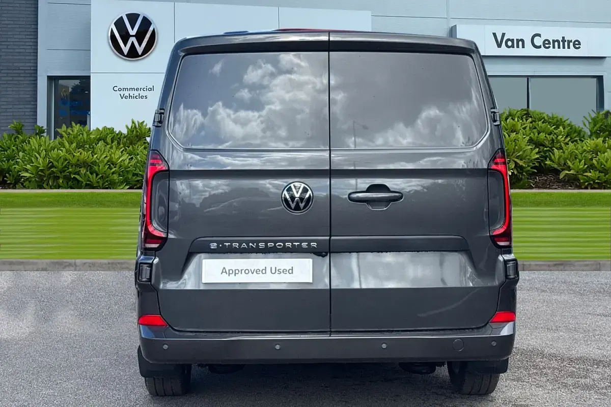New VW T7 Pro 160 kW (218 HP) 2026 Grey Van
