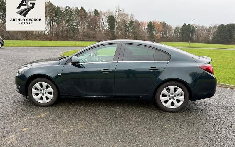 Used Vauxhall Insignia SRi 136 HP (100 kW) 2016 Hatchback