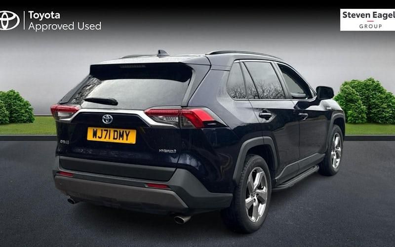 Used Toyota RAV4 Design 218 HP (160 kW) 2025 Estate