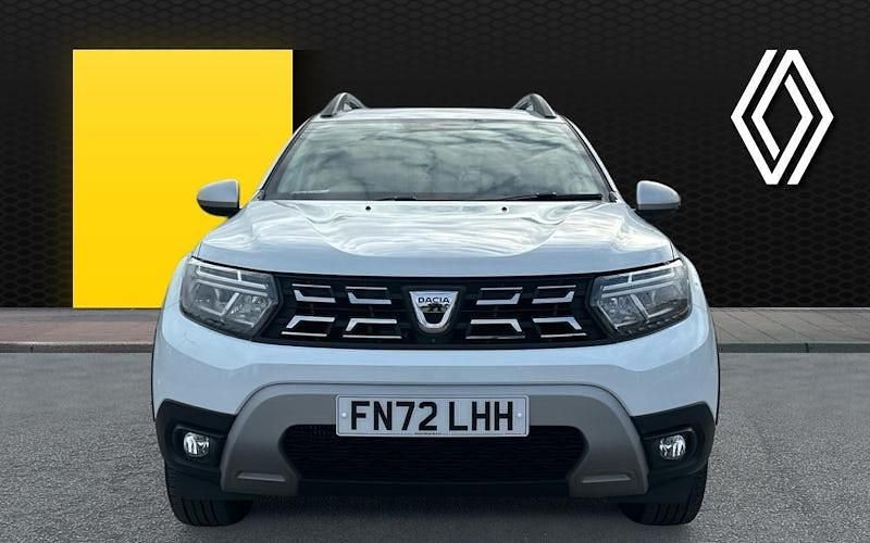 Used Dacia Duster Prestige 90 HP (66 kW) 2022 White SUV
