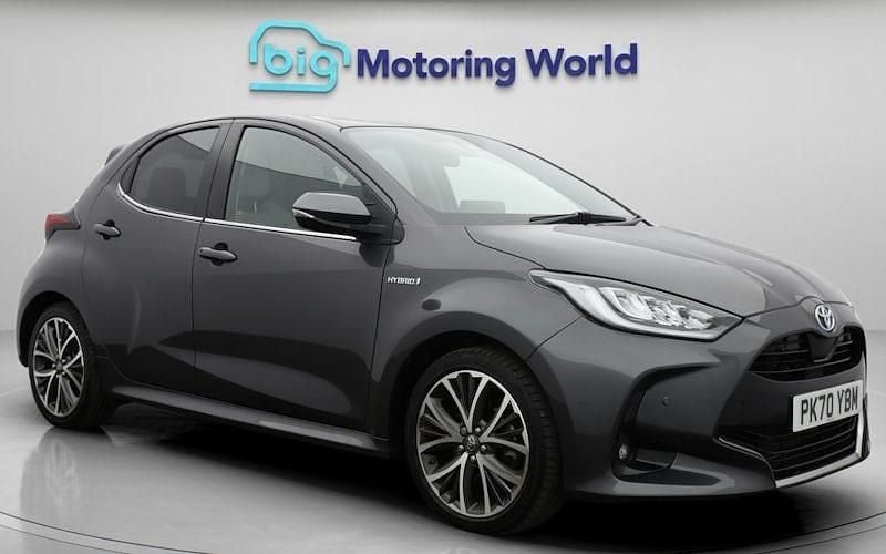 Used 2024 Toyota Yaris Hybrid Hatchback | £15,600 (Super price) - Image 1/4