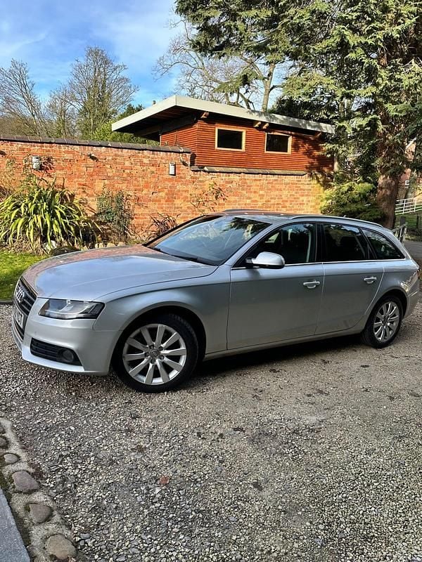 Used Audi A4 143 HP (105 kW) 2009 Silver Estate