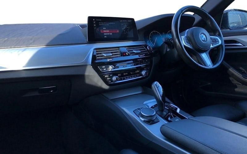 Used BMW 520 M Sport 184 HP (135 kW) 2020 Black Estate