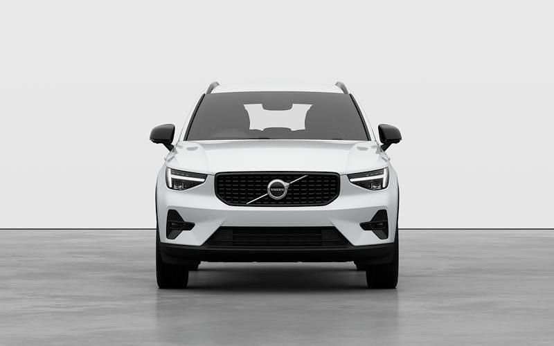 New Volvo XC40 Plus 163 HP (119 kW) 2026 SUV