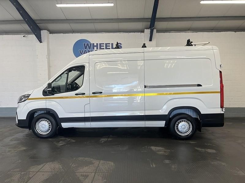 Usado Maxus V90 163 HP (119 kW) 2023 Branco Van