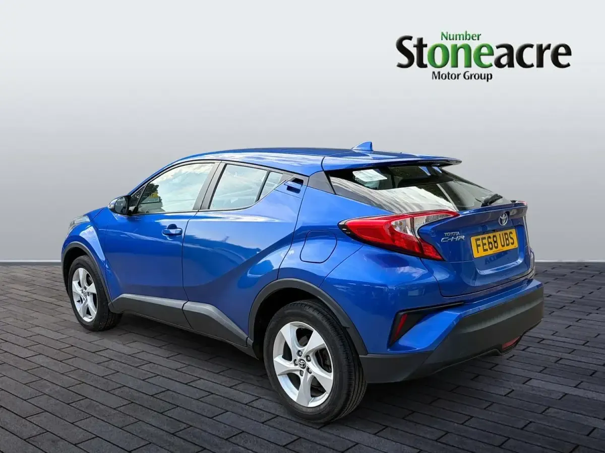 Used Toyota C-HR 116 HP (85 kW) 2019 Blue SUV