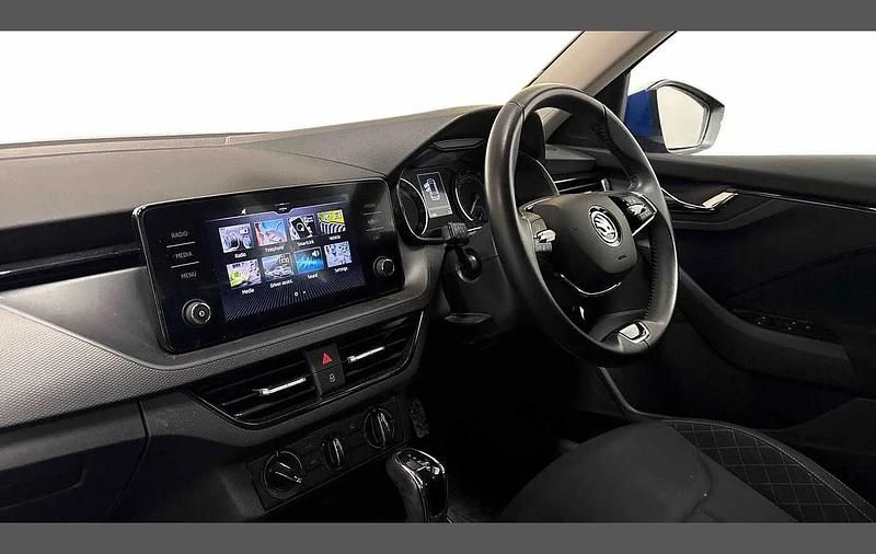 Used Skoda Kamiq SE 115 HP (84 kW) 2022 Blue SUV