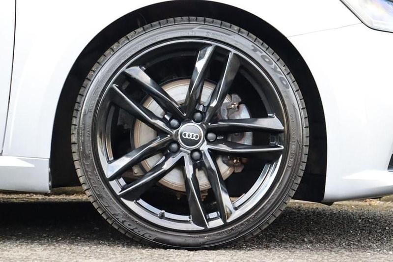 Used Audi TT Roadster S-Line 230 HP (169 kW) 2016 Silver Cabriolet