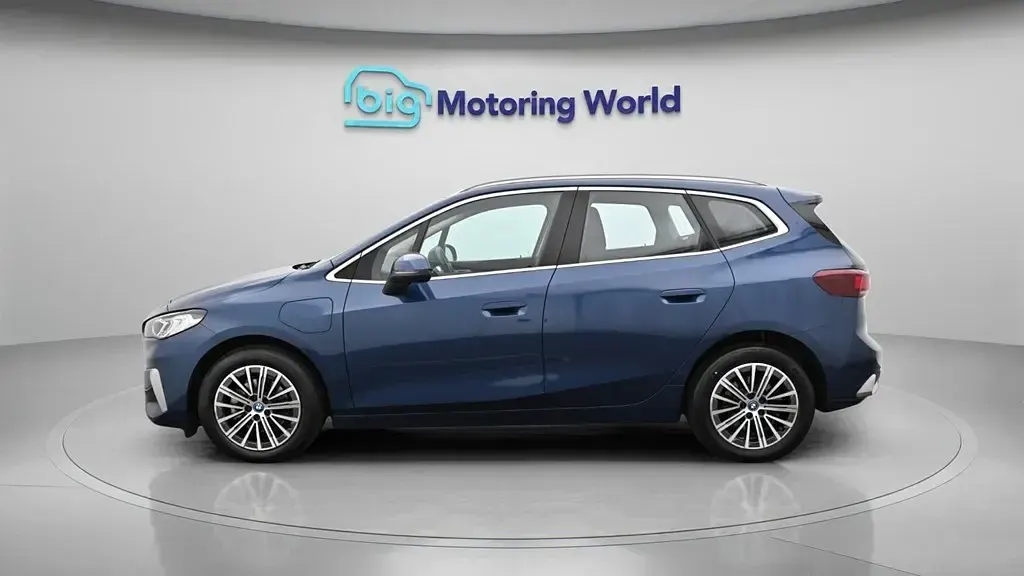 Used BMW 225 Luxury Line 245 HP (180 kW) 2023 Blue MPV