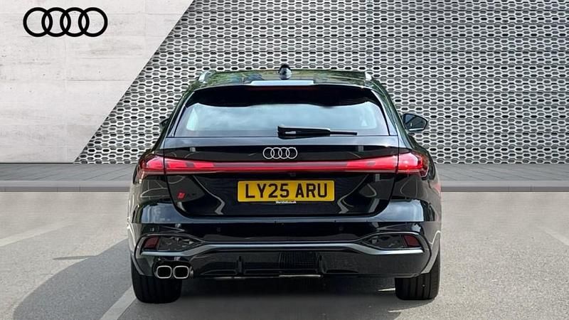 Used Audi A5 Advanced 204 HP (150 kW) 2025 Black Estate