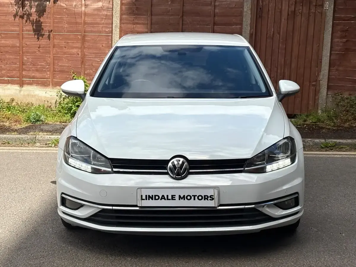 Used VW Golf VII Match 115 HP (84 kW) 2019 White Hatchback